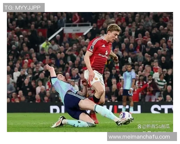 英伦足球帅哥风采尽显球场内外的魅力瞬间大赏 英伦足球帅哥风采尽显球场内外的魅力瞬间大赏