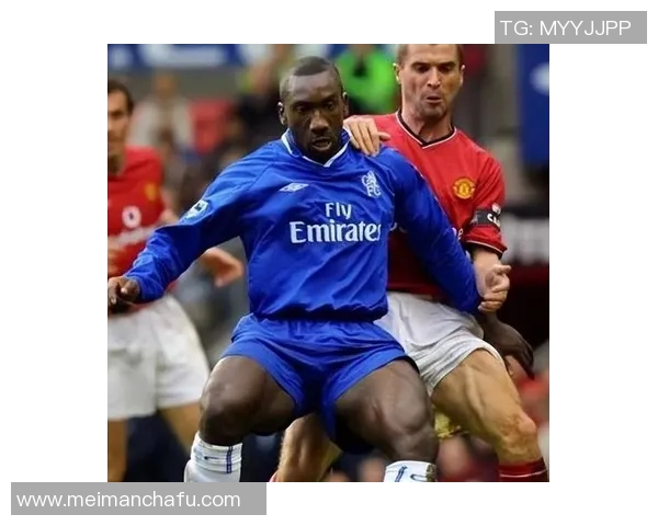 足球明星大腿直径揭秘运动员体型与表现之间的关系分析 足球明星大腿直径揭秘运动员体型与表现之间的关系分析